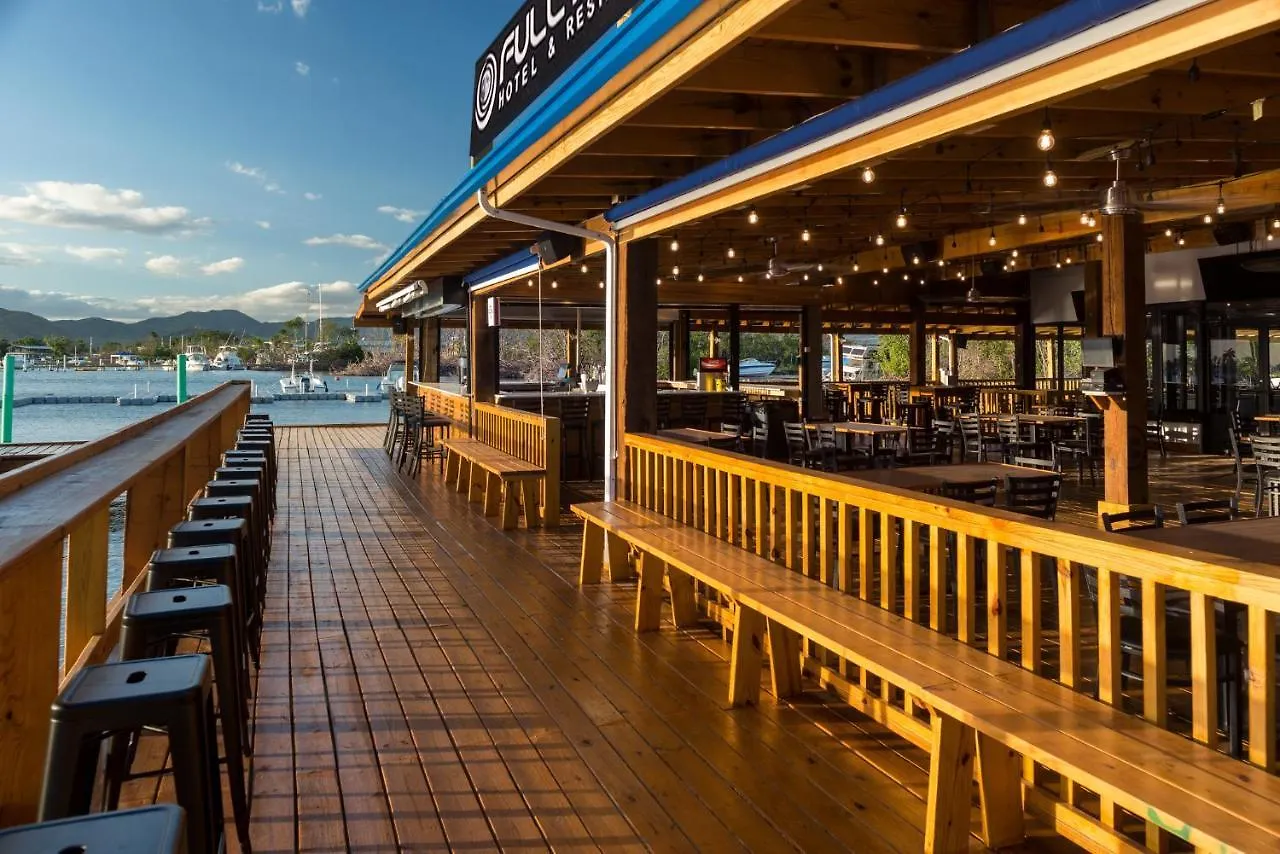 Full Moon Hotel & Restaurant Salinas
